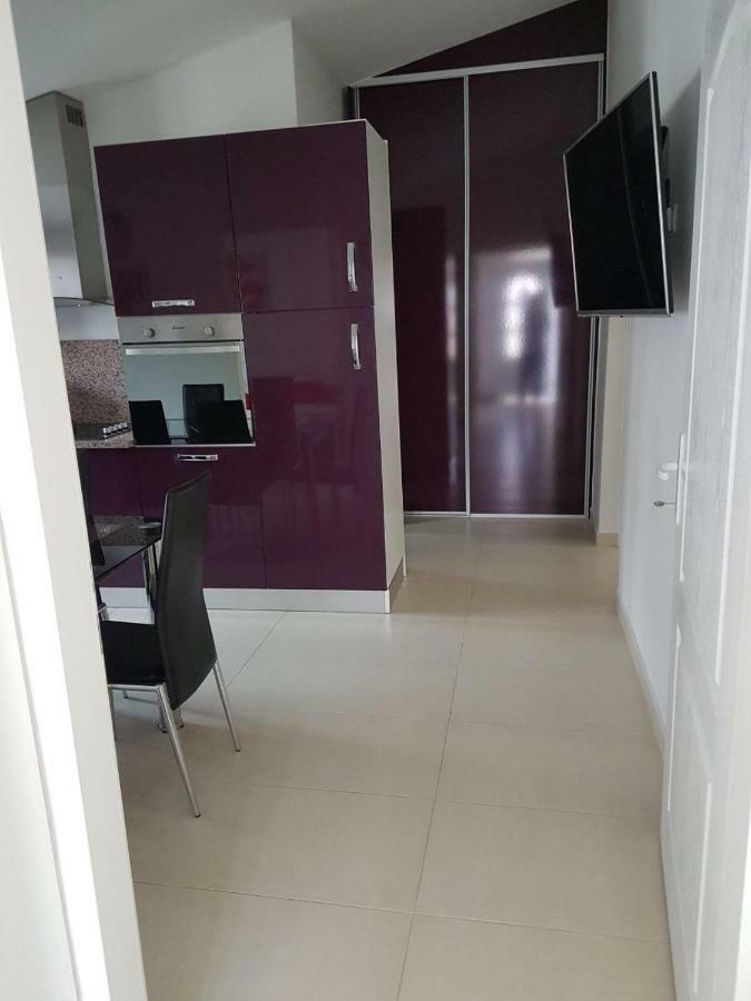 Apartment Dijana Kastela Exterior photo