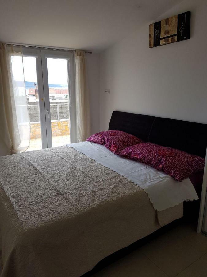Apartment Dijana Kastela Exterior photo