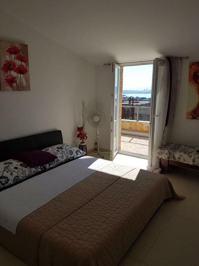 Apartment Dijana Kastela Exterior photo